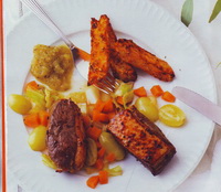 Entenbrustscheiben mit Wirsing-Trauben-Gemüse